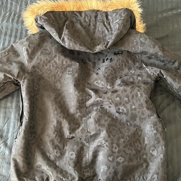 Women’s Volcom Whitlock Insulated Jacket - Black Leopard Print size Medium - Picture 5 of 6